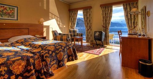 Hotell Brakanes 4*