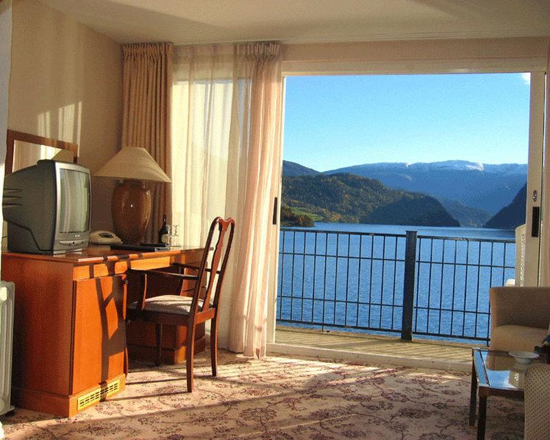 Brakanes Hotell 4*